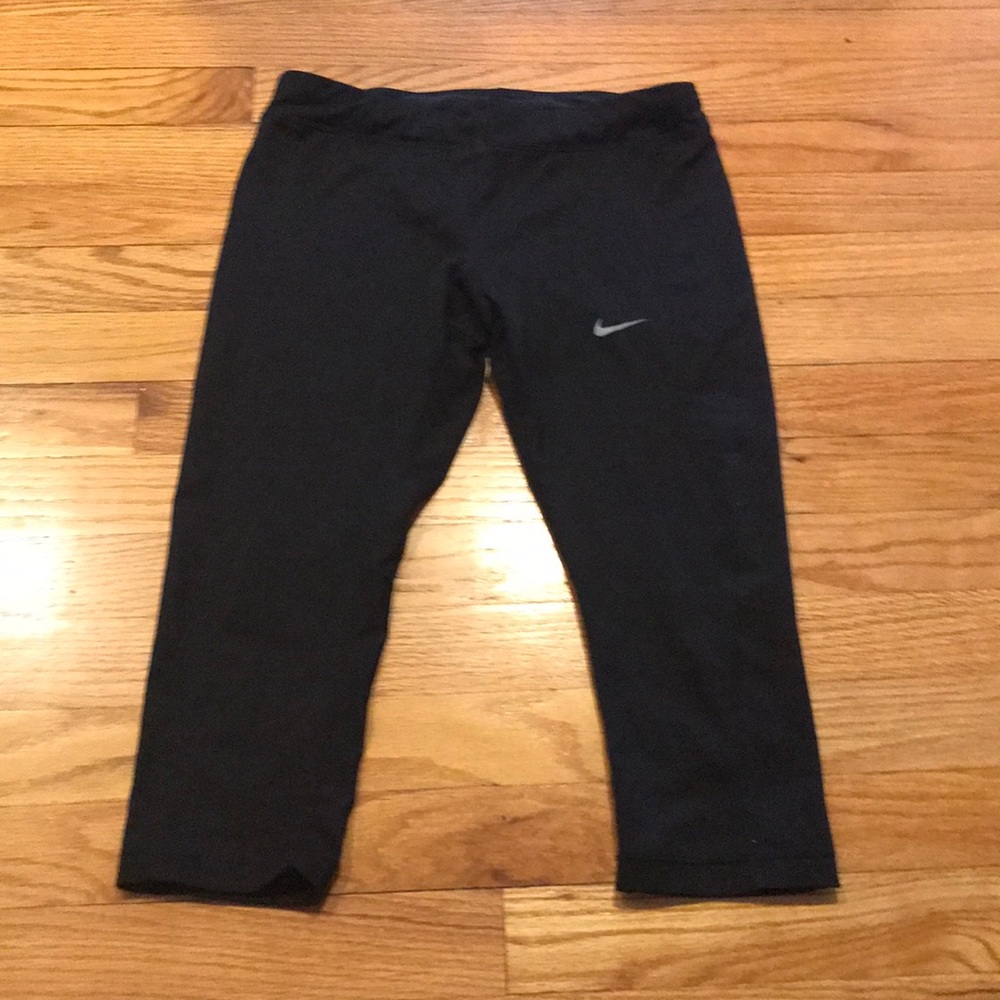 Nike Dri-Fit Black Capri Leggings